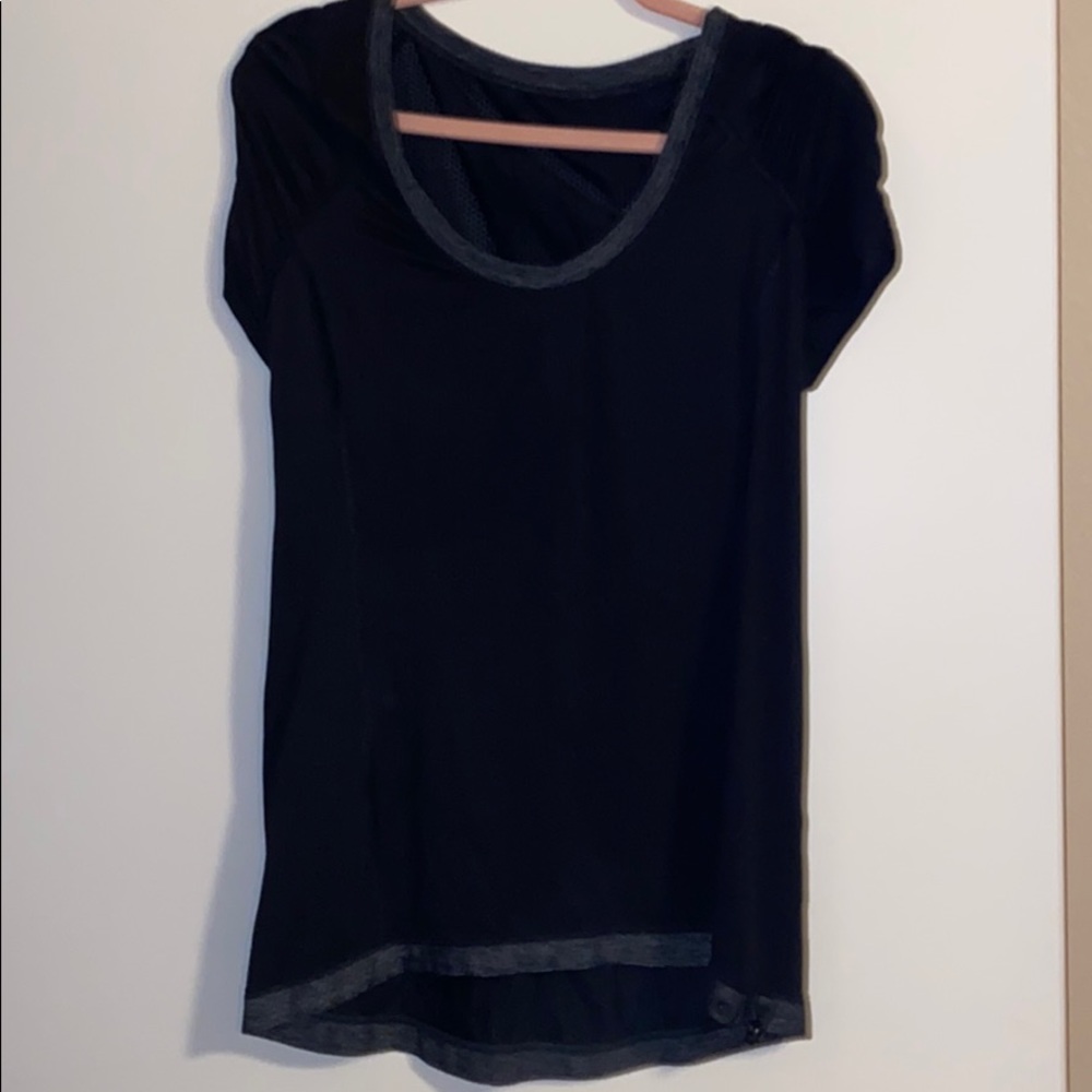Lululemon top